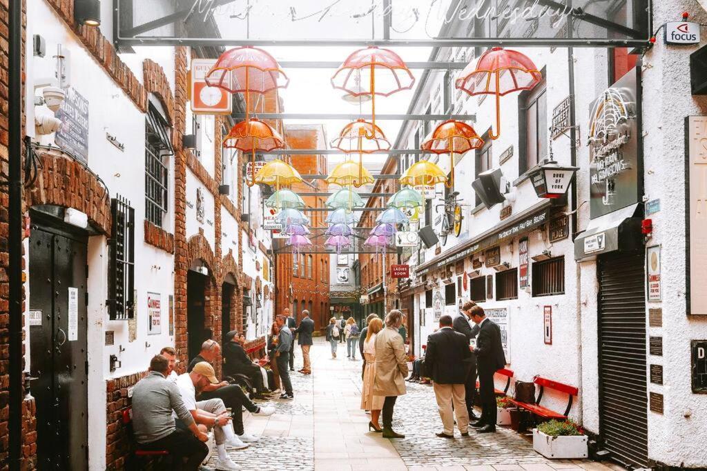 The Matisse- 10 Min Walk To / Trendy 1 Bd Belfast